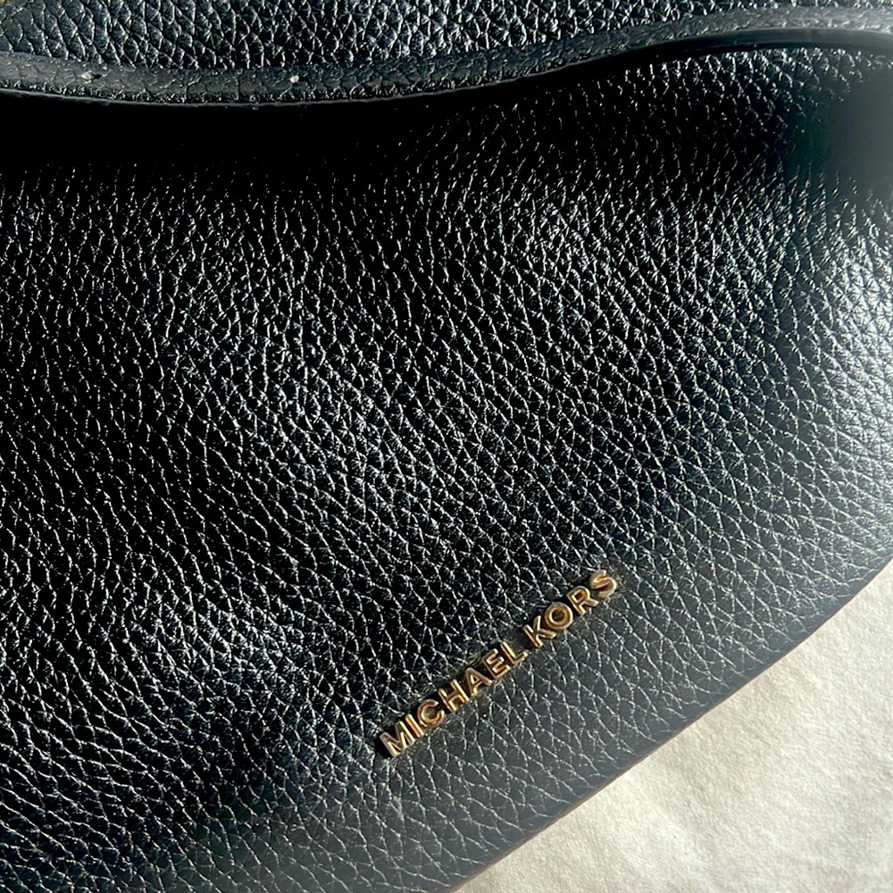 Michael Kors crossbody bag